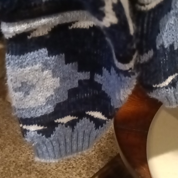 Grand KNITWEAR acrylic geometrically designed sweater w fringe trim Size Lg (14) - Picture 9 of 13